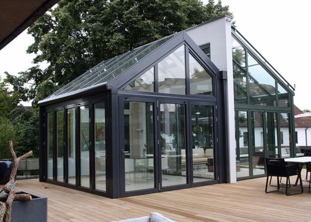 Glass sunroom kits - All-in-one solution for a beautiful and customizable sunroom addition.